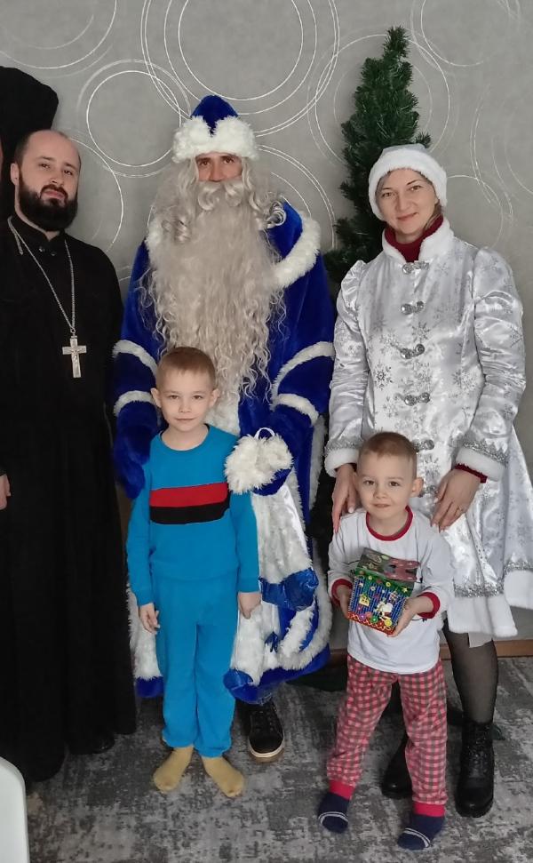 «Подарим детям Рождество»